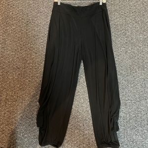 IC by Connie K Black Flowy Pants Size S